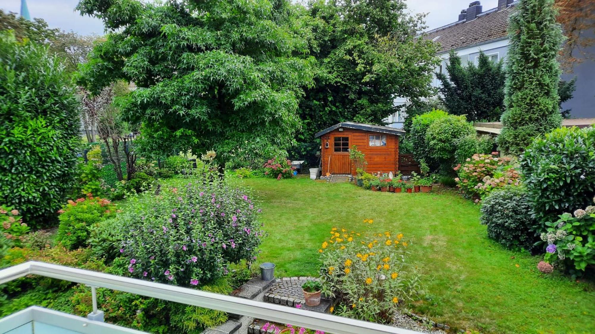 Ruhig Gelegene 2-Zi Fewo, Wallbox, Balkon Essen Kültér fotó