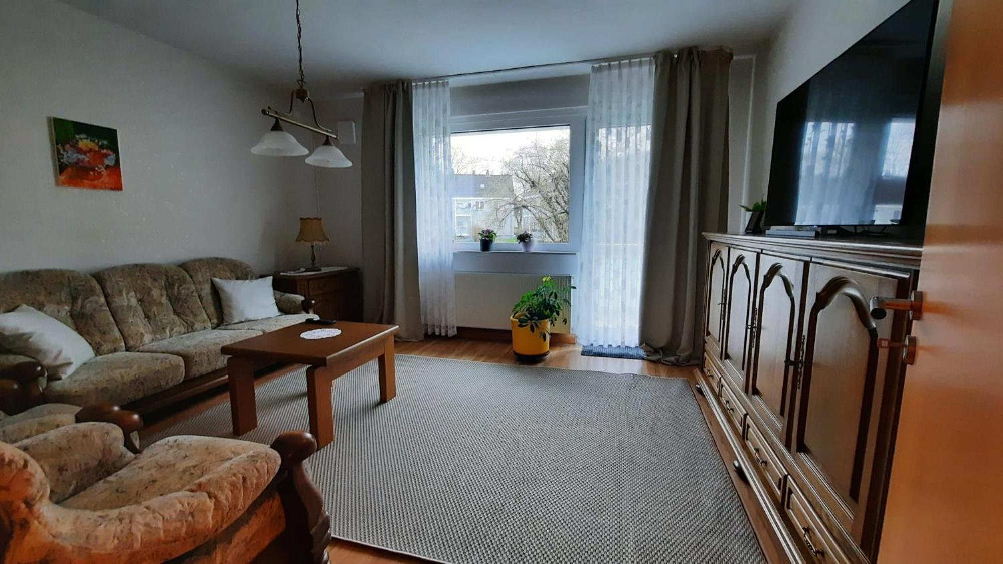 Ruhig Gelegene 2-Zi Fewo, Wallbox, Balkon Essen Kültér fotó