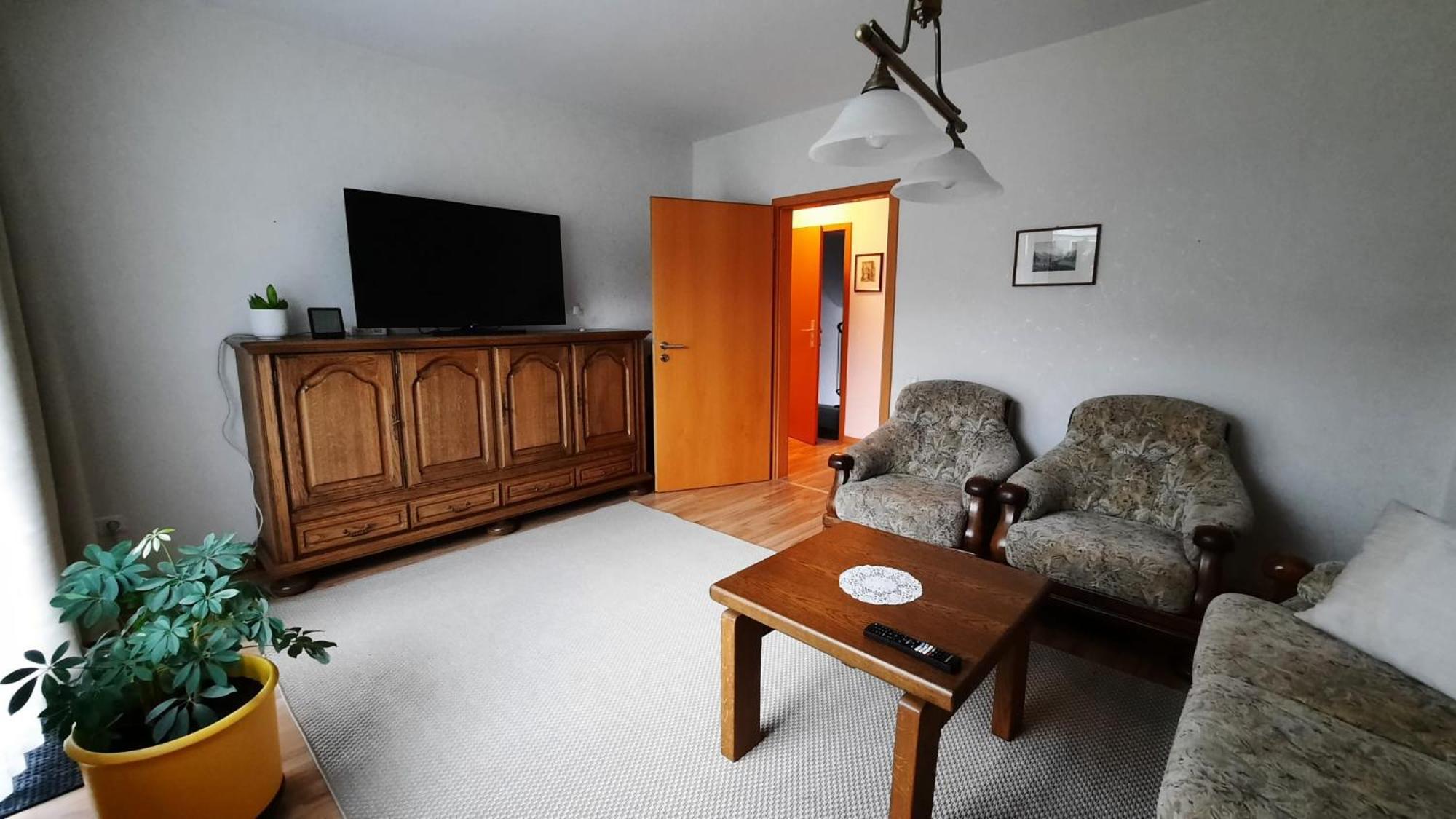 Ruhig Gelegene 2-Zi Fewo, Wallbox, Balkon Essen Kültér fotó
